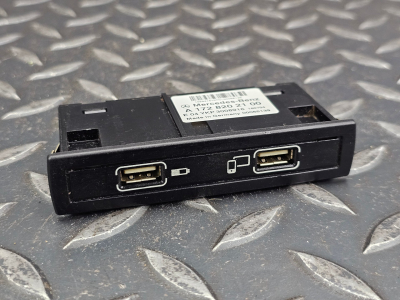 Mercedes-Benz A-Class, B-Class, GLA, CLA Usb Aux Interface Box