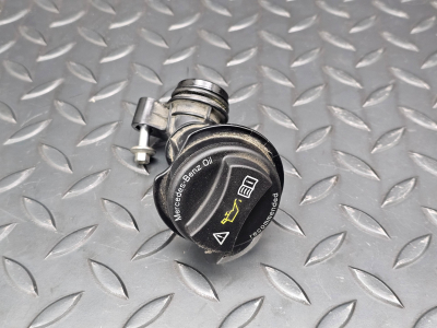 Mercedes-Benz A-Class, GLA Oil Filler Cap Neck