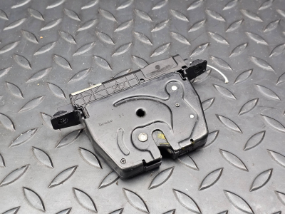 BMW 5 Series Boot Lock