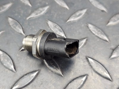 BMW 1 Series, 3 Series, 5 Series, 6 Series, 7 Series, 4 Series Fuel Rail Pressure Sensor