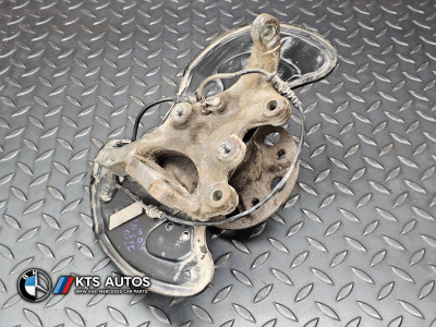 Mercedes-Benz C-Class Front Right Wheel Hub Carrier