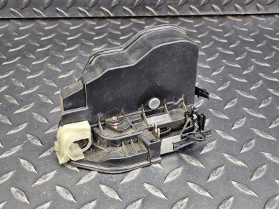 BMW 1 Series, 3 Series, 5 Series, 4 Series Door Lock Front Right