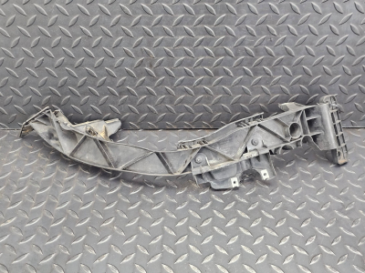 BMW 1 Series Front Left Headlight Bracket