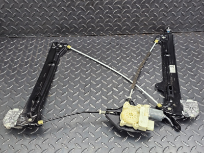 BMW i3 Front Right Window Regulator