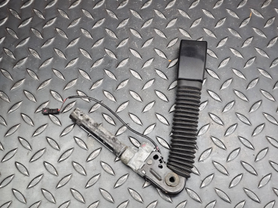 BMW 5 Series Front Seat Belt Buckle