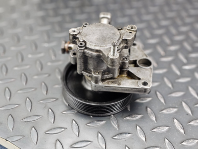 Mercedes-Benz C-Class Power Steering Pump