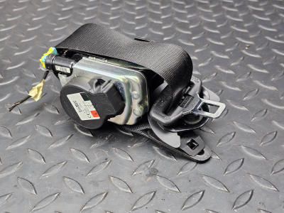 Mercedes-Benz C-Class Front Left Seat Belt