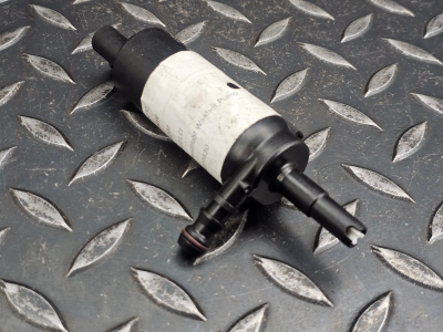 BMW 1 Series, 120i, 3 Series, 5 Series, 6 Series, 7 Series, X1, X3, X5, Z4, X1 Headlight Washer Pump