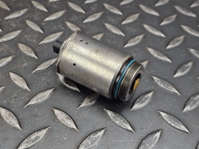 Mercedes-Benz Sprinter, E-Class Oil Pressure Switch Valve