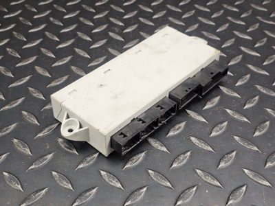 BMW 7 Series Front right door control module