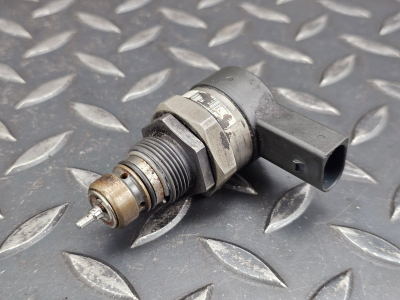 Mercedes-Benz E-Class, C-Class Fuel Pressure Regulator