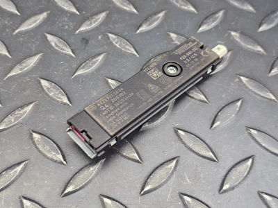 Mercedes-Benz A-Class, CLA, C-Class, S-Class Antenna Amplifier Module