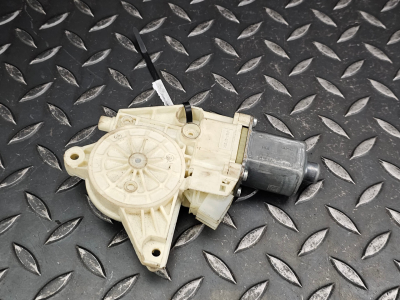Mercedes-Benz C-Class, A-Class Rear Right Window Motor