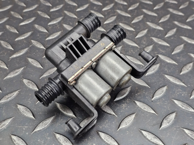 BMW X5, X6 Heater Control Valve Water Pump
