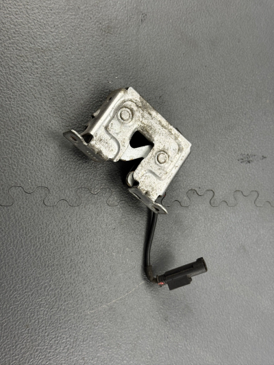 BMW 1 Series, 3 Series, 5 Series Bonnet Lock Catch