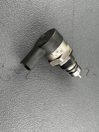 Mercedes-Benz E-Class, C-Class Fuel Pressure Regulator