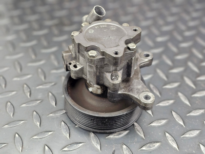 Mercedes-Benz S-Class Power Steering Pump