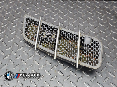 Mercedes-Benz SL Right Bonnet Vent