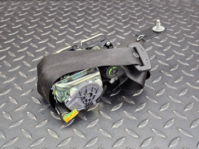 Mercedes-Benz E-Class Front Left Seat Belt