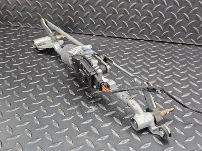BMW X5 Front Windscreen Wiper Motor