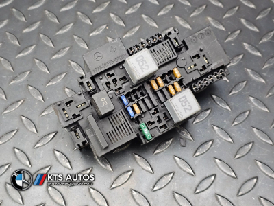 Mercedes-Benz C-Class Fuse Relay Box