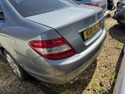 Mercedes-Benz C-Class photo 3