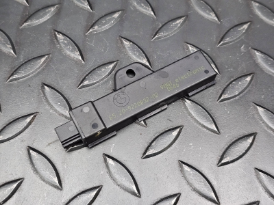 BMW 5 Series Keyless Entry Antenna