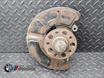 Mercedes-Benz E-Class Front Left Wheel Hub