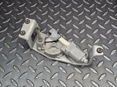 BMW 1 Series Rear window wiper motor