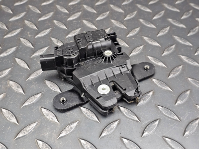 MINI Clubman Tailgate Lock