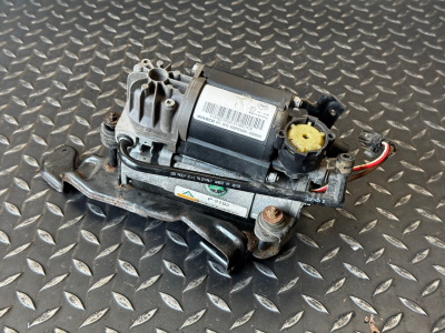 Mercedes-Benz S-Class, E-Class Air Suspension Compressor Pump