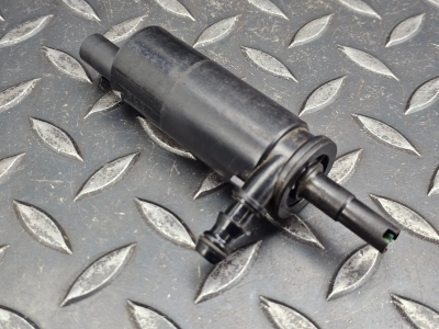BMW 1 Series, 3 Series, 5 Series, 6 Series, X1, X1, 7 Series Headlight Washer Pump