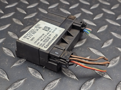 Mercedes-Benz C-Class, E-Class Fuel Pump Control Module