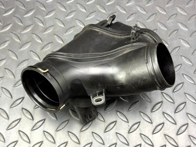 BMW 1 Series Air Intake Resonator Box