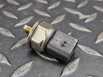 Mercedes-Benz C-Class Fuel Pressure Sensor