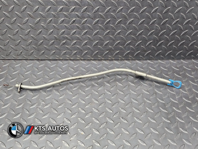 Mercedes-Benz E-Class Oil level dipstick