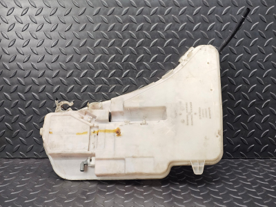 BMW 5 Series Windscreen Washer Bottle