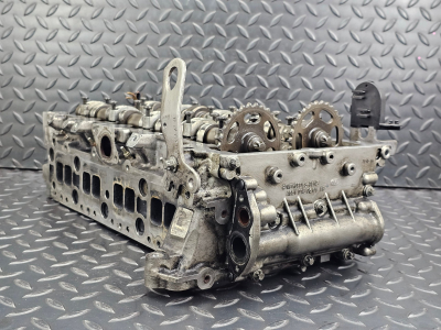 Mercedes-Benz C-Class, E-Class, W204 Cylinder Head