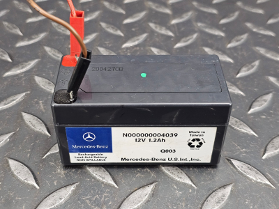 Mercedes-Benz A-Class, C-Class Voltage Converter Auxiliary Battery