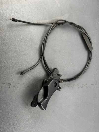 BMW 1 Series, 120i, 3 Series, 6 Series, X1 Bonnet Release Handle