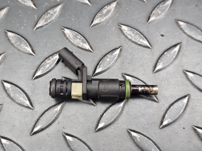 Mercedes-Benz Ml, C-Class, E-Class Fuel Injector