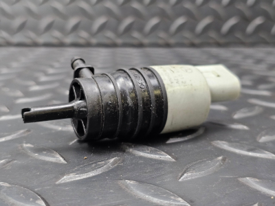 Mercedes-Benz C-Class Windscreen Washer Pump