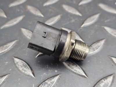 Mercedes-Benz E-Class, C-Class Fuel Rail Pressure Sensor