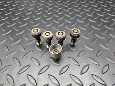 MINI Cooper Locking Wheel Nut Set