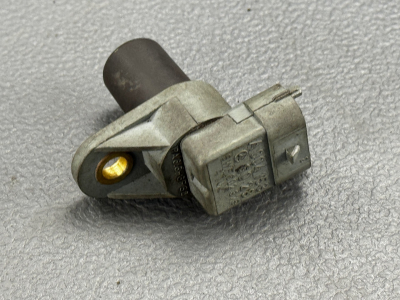 Mercedes-Benz Sprinter, VITO, CLK, SLK, C-Class, A-Class Camshaft Position Sensor