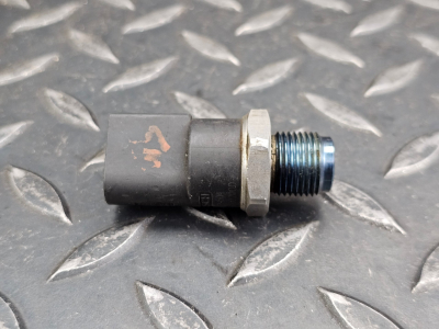 Mercedes-Benz E-Class, A-Class Fuel Rail Pressure Sensor