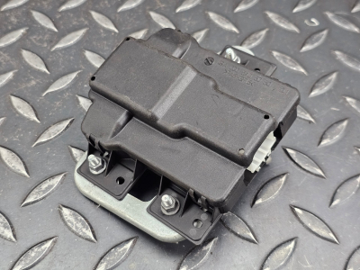 Mercedes-Benz E-Class Fuse Box Relay