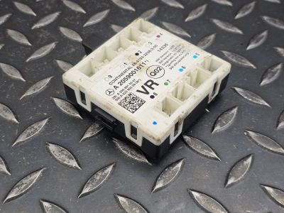 Mercedes-Benz C-Class Front right door control module