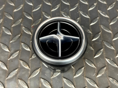 Mercedes-Benz A-Class Dashboard Airvent