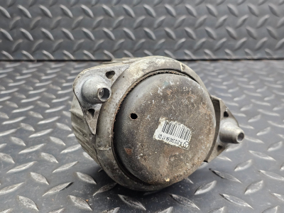 Mercedes-Benz E-Class Engine Mount Right